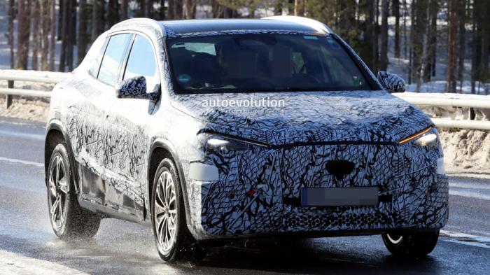 Εικόνες της νέας ηλεκτρικής Mercedes GLA μέσα και έξω  